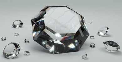 7 consejos para comprar el mejor anillo de compromiso de diamantes